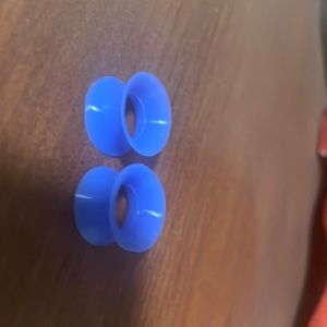 Silicone gages
